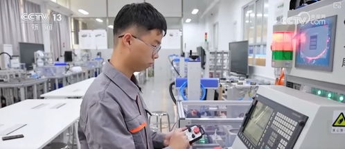 本科擴(kuò)容 2025年中國高等教育發(fā)展的新引擎與技術(shù)交流的協(xié)同效應(yīng)